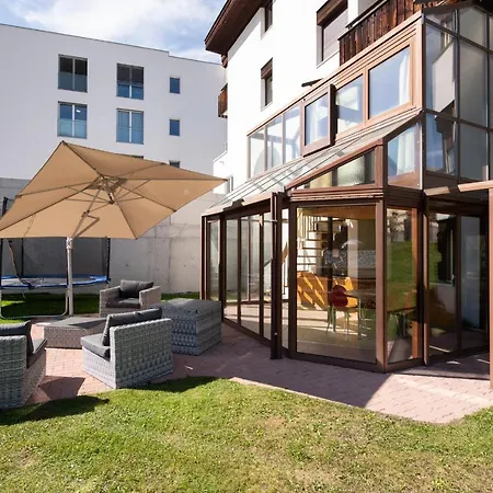 Agrimonia - 5,5-zi Duplex Bis 9 Personen Mit Eigenem Garten Apartment Davos