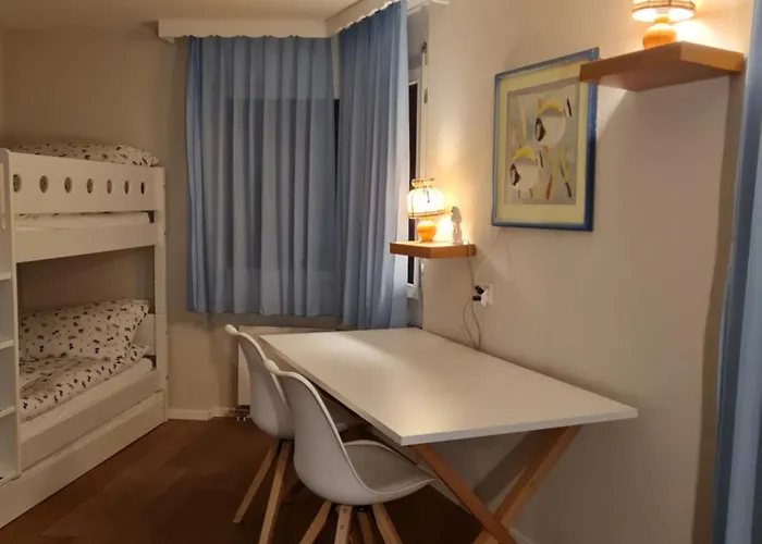 Agrimonia - 5,5-zi Duplex Bis 11 Personen Mit Eigenem Garten Davos