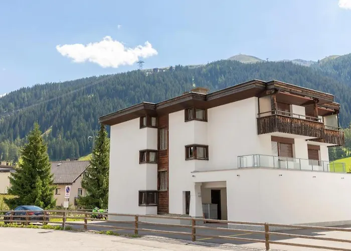Agrimonia - 5,5-zi Duplex Bis 11 Personen Mit Eigenem Garten Davos